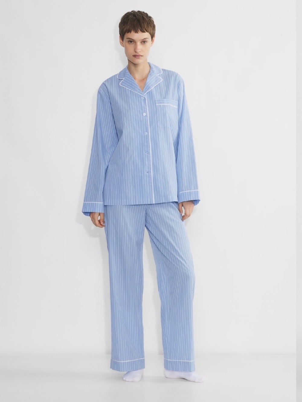 Aritzia Blue and White Poplin Pinstripe Cotton Pajama Set Size M Top L Pants